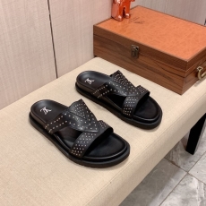 Louis Vuitton Slippers